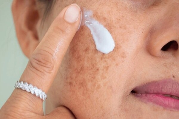 با افسانهها خداحافظی کنید؛ ۱۰ باور غلط رایج در مراقبت از پوست/ ارائه راهکارهای علمی با افسانهها خداحافظی کنید؛ ۱۰ باور غلط رایج در مراقبت از پوست/ ارائه راهکارهای علمی